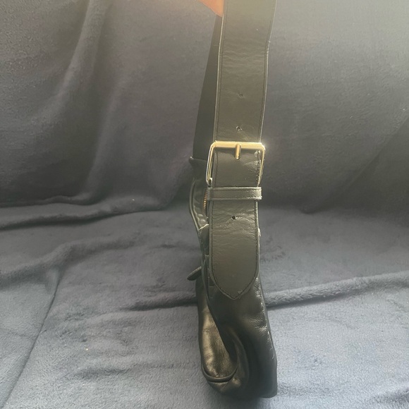 L’intervalle black crescent shoulder bag - Picture 3 of 8